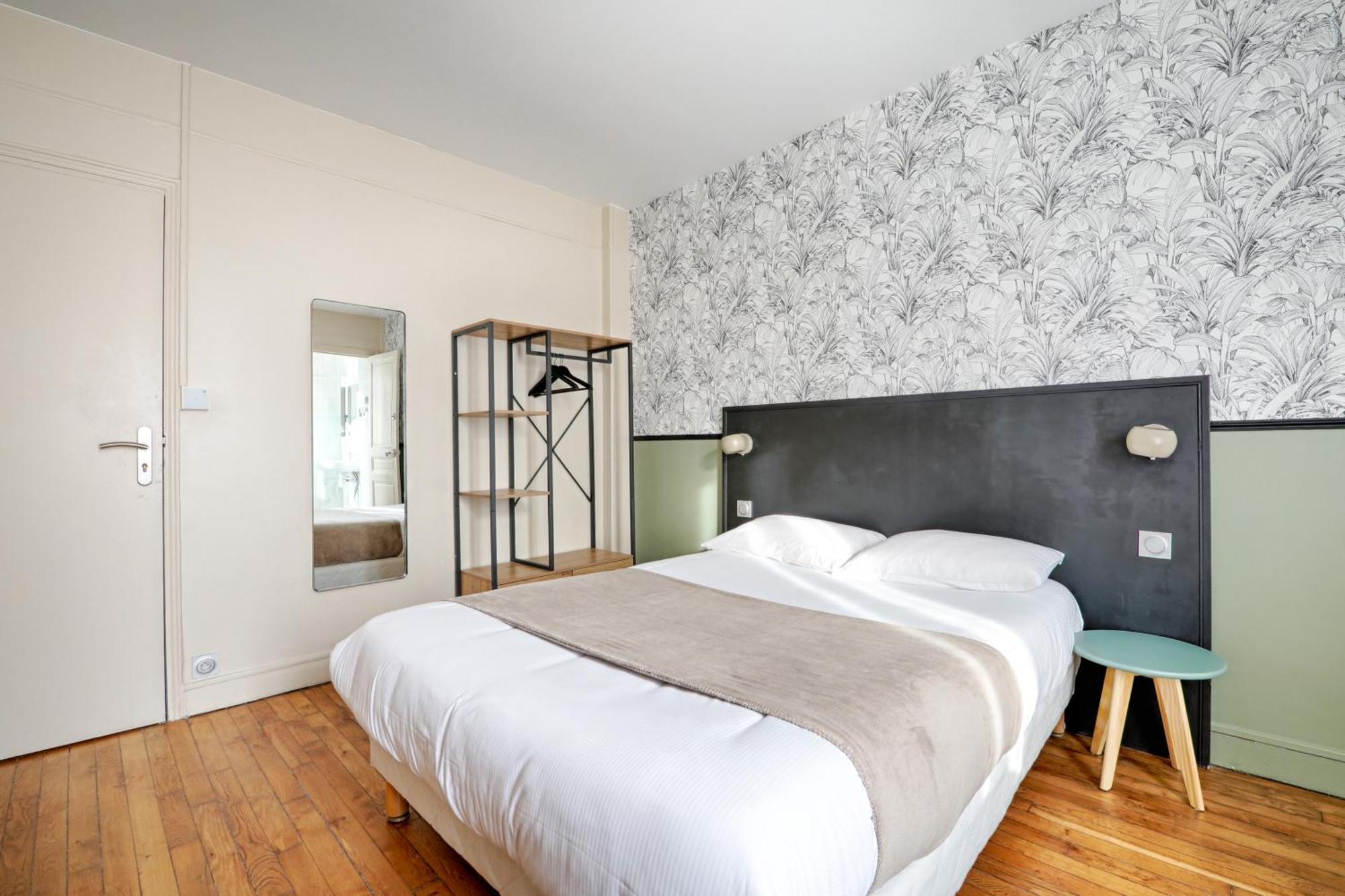 Le Florus Hotel Montrouge Exterior photo