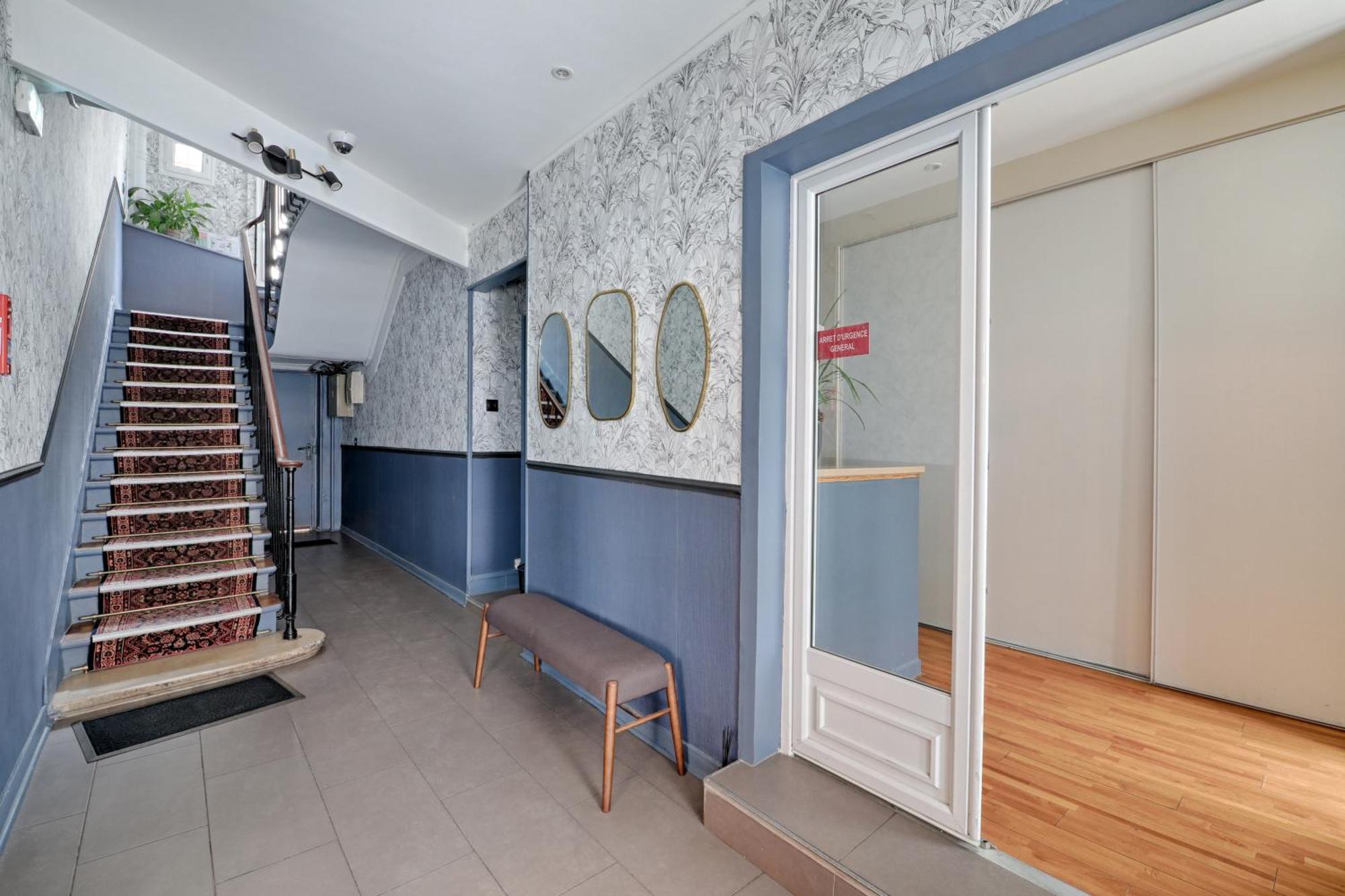 Le Florus Hotel Montrouge Exterior photo