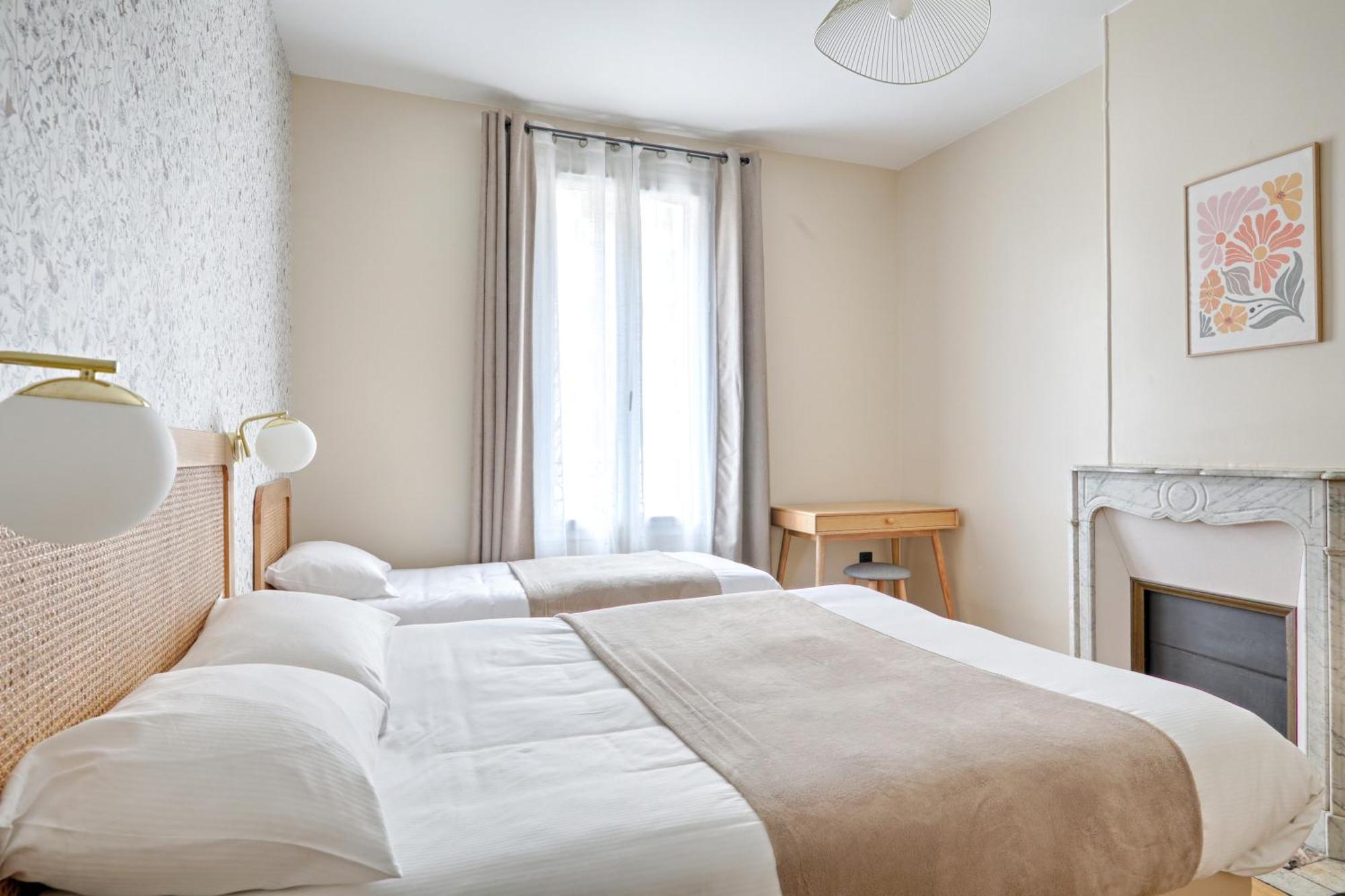 Le Florus Hotel Montrouge Exterior photo